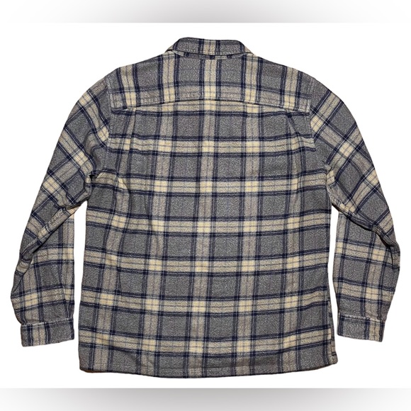 Patagonia Fjord Migration Plaid Forge Grey Organic Cotton Button Down Shirt Sz M - Picture 2 of 10